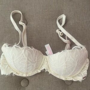 Victoria secret push-up bra